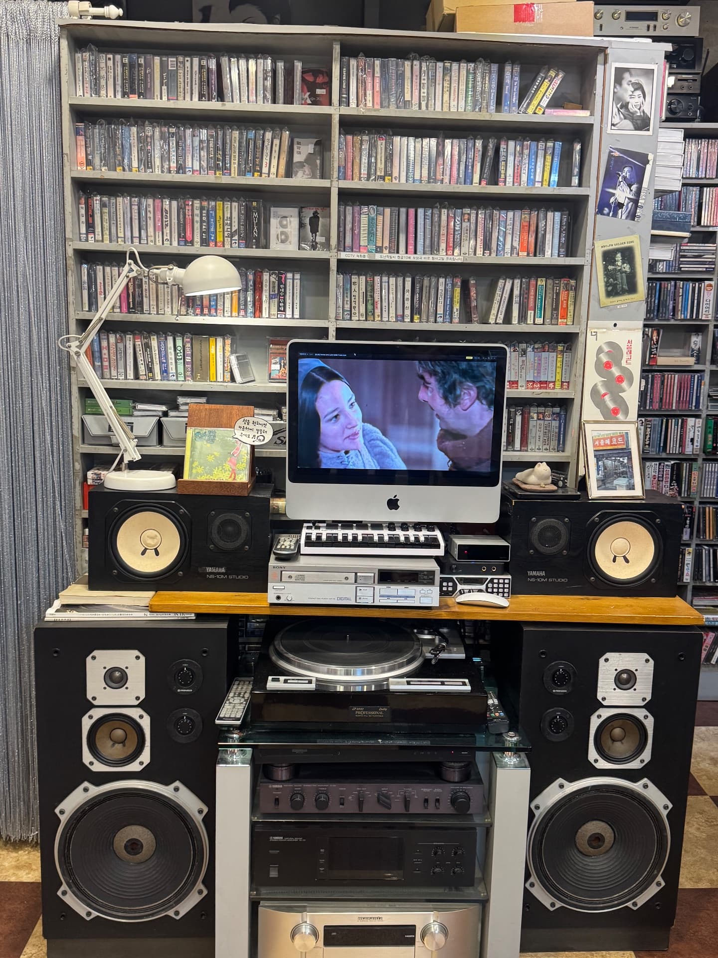 90s Retro Journey in Jongno